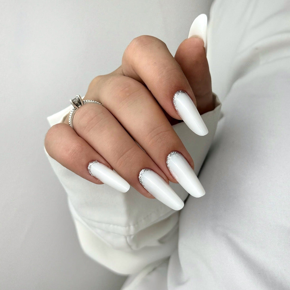 Elegant White Nail Ideas for 2025