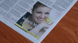 Free Newspaper Vertical Ad Mockup Psd