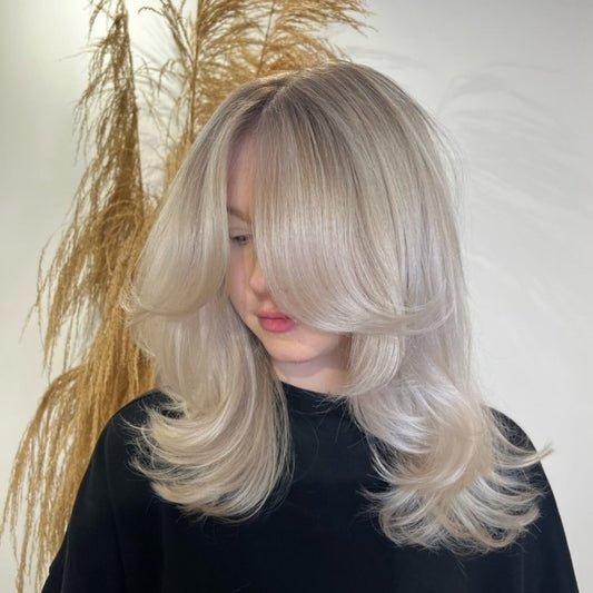 15 Modern Platinum Blonde Hair Looks for 2026