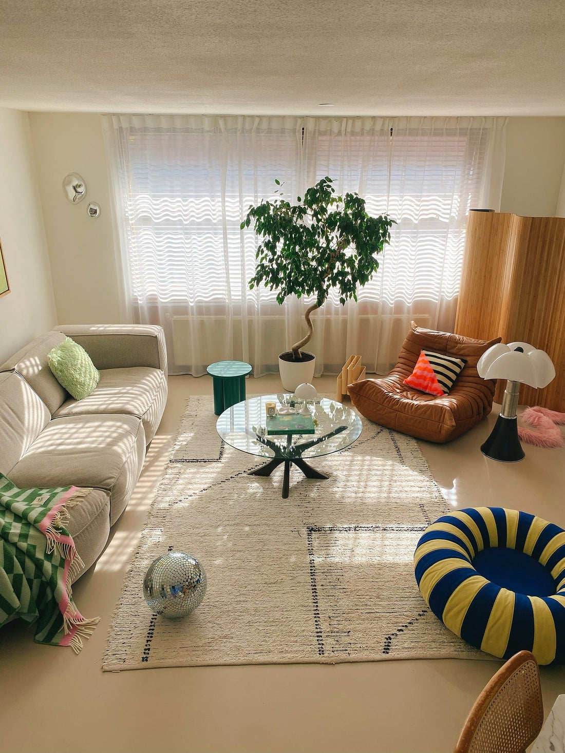 15 Simple Living Room Ideas That Instantly Inspire