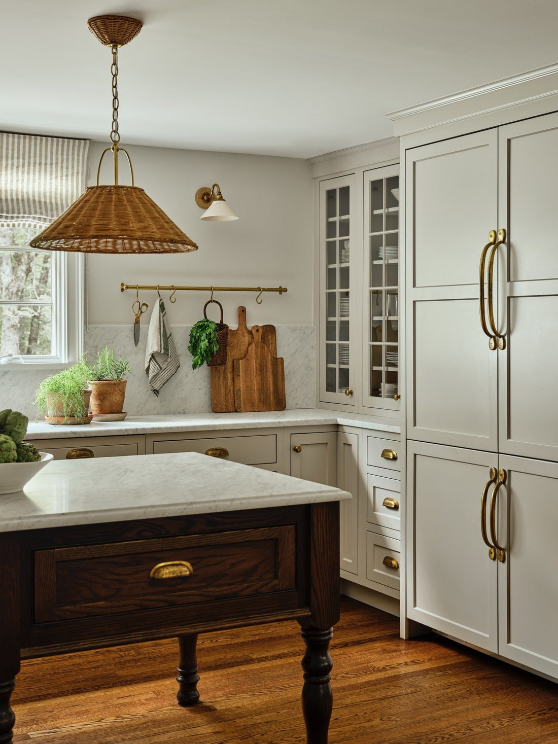 15 Beautiful Village Style Kitchen Ideas to Try in 2026 – DreamBundles