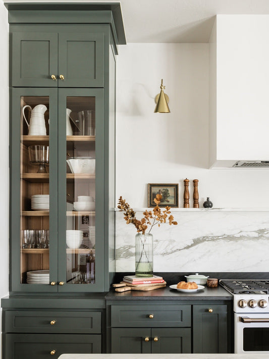 15 Emerald Green Kitchen Ideas Packed with Timeless Charm