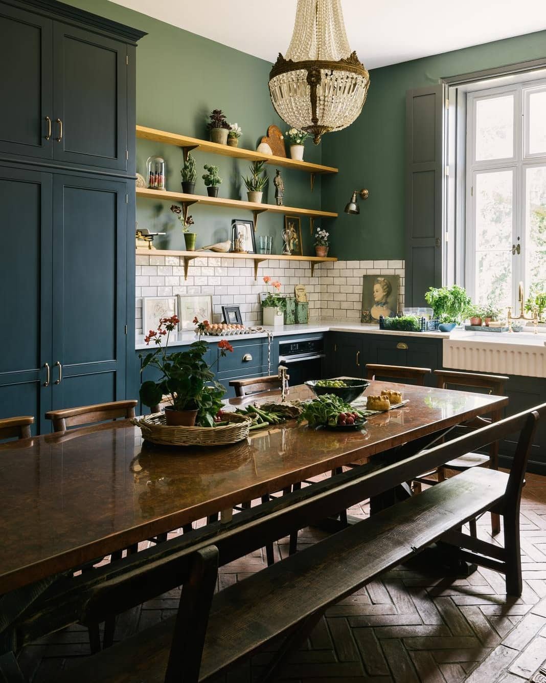 15 Must-See Victorian Style Kitchens 2026