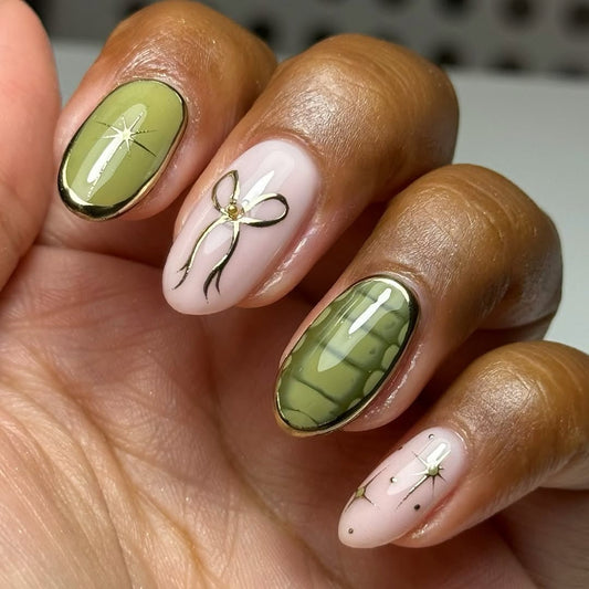 15 Eye-Catching 80s Nail Ideas That Pop