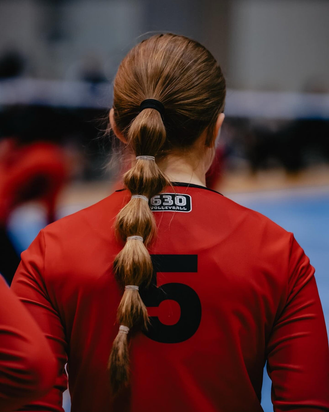 15 Powerful Volleyball Hairstyles for Strong Play