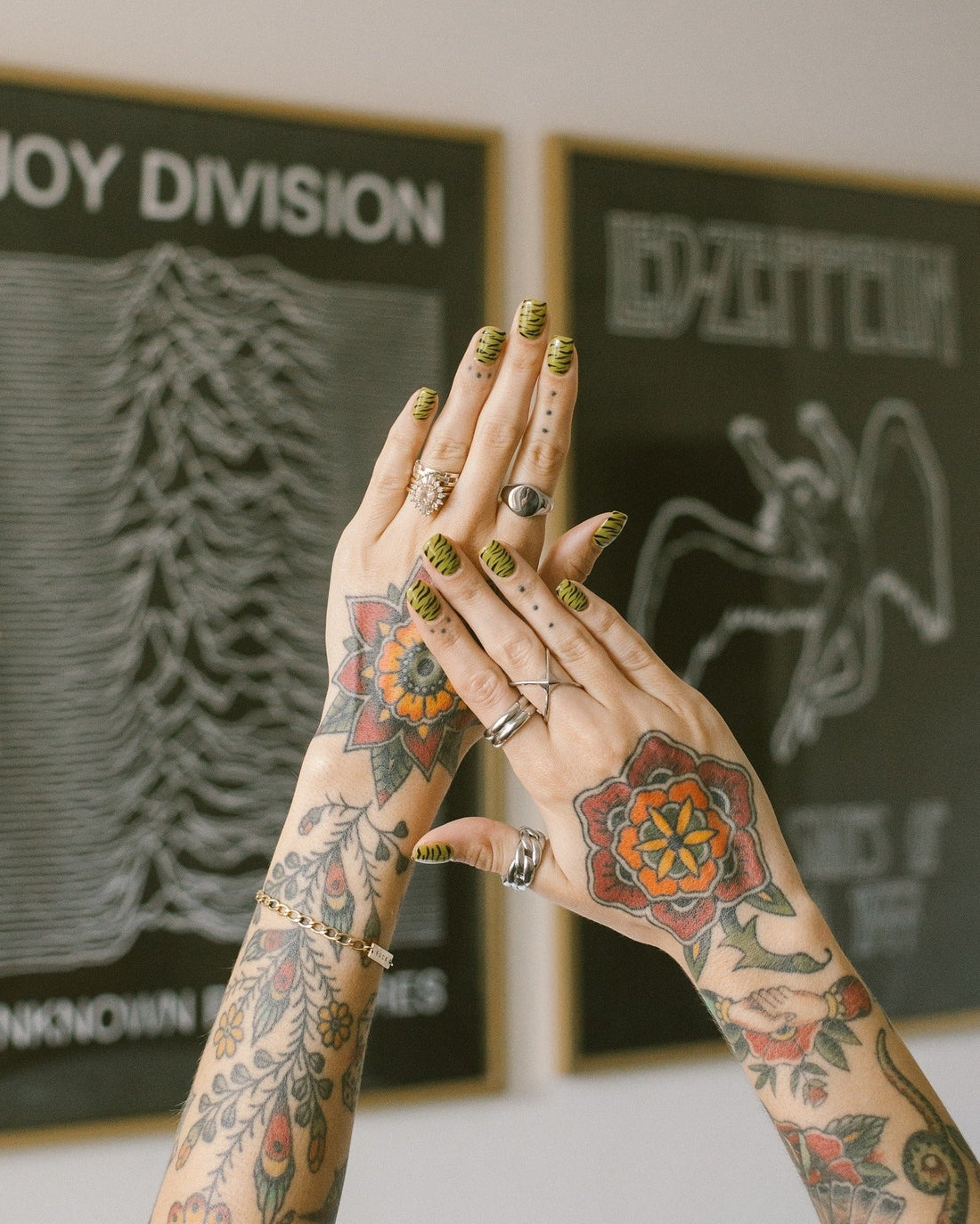 18 Trendy and Easy Very Short Nail Ideas