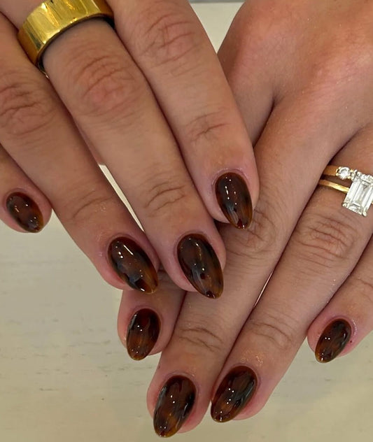 15 Timeless Simple Winter Nail Ideas to Save Now