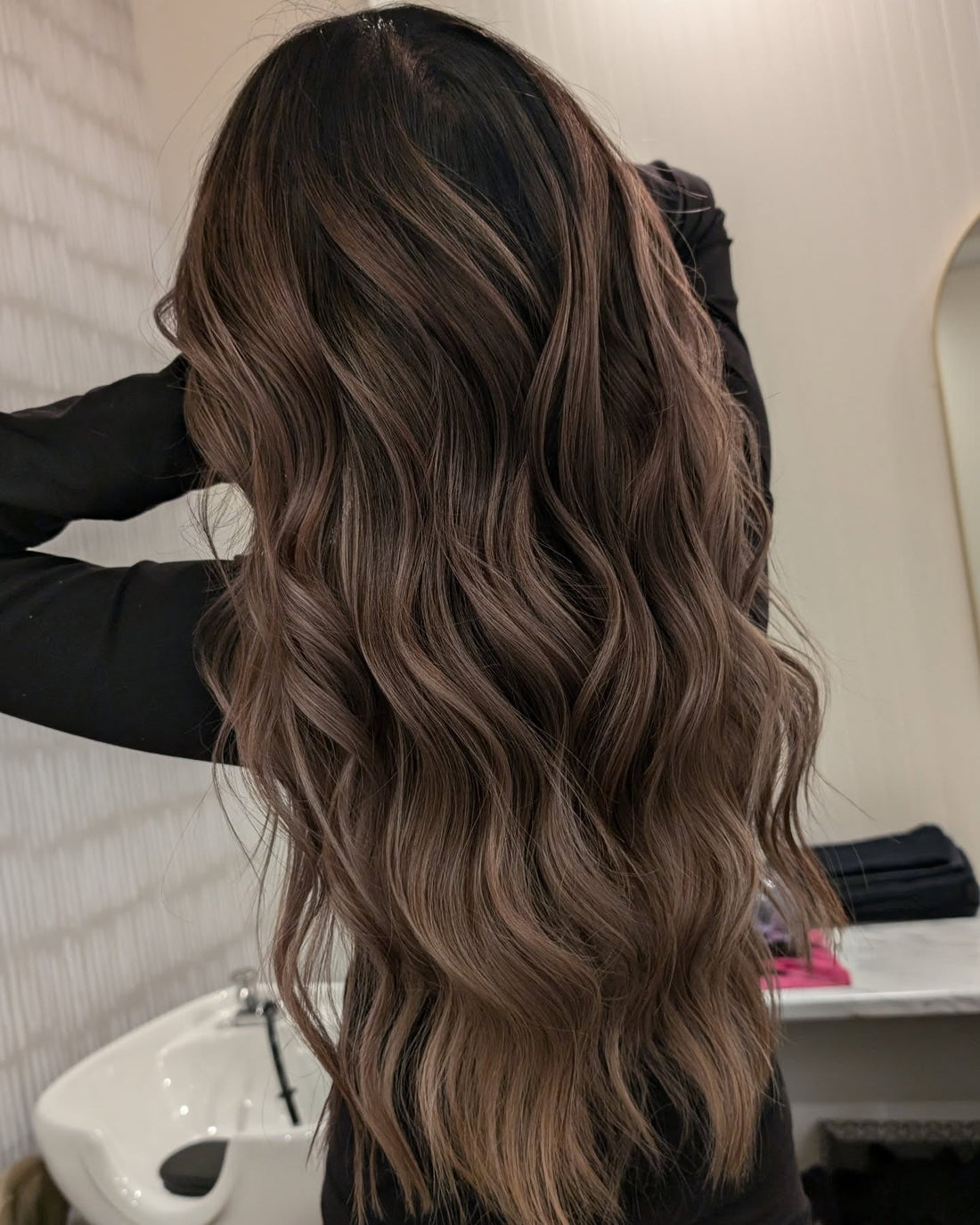 15 Dark Brown Balayage Color Ideas You’ll Want for 2026