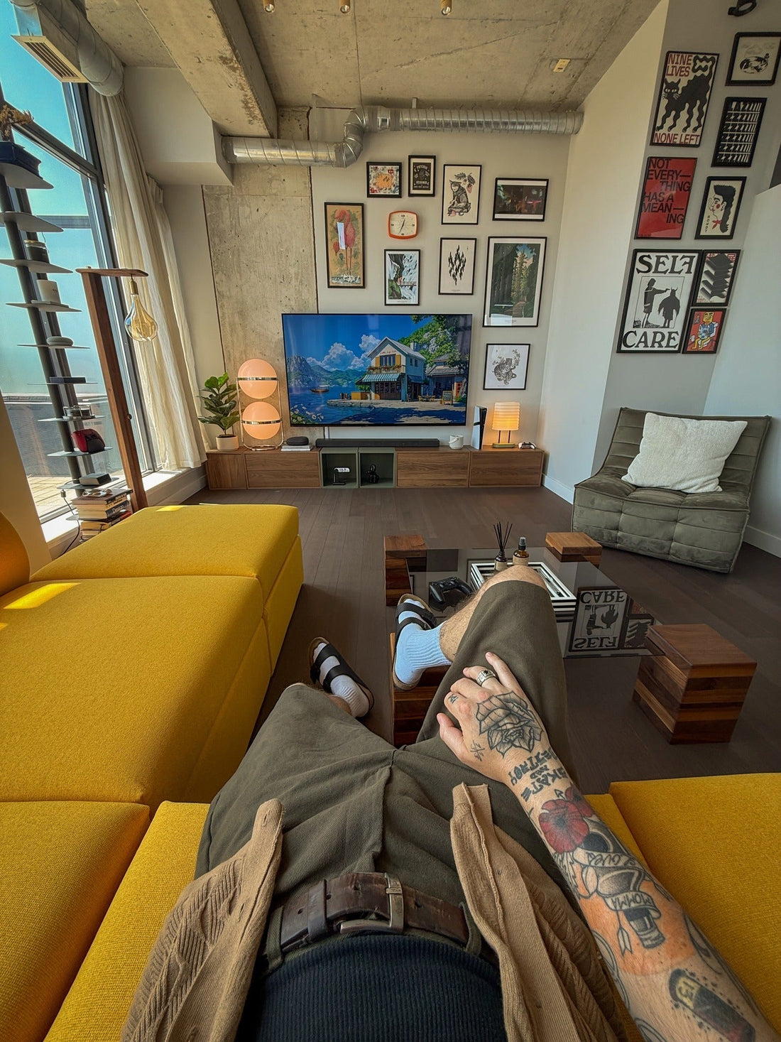 15 Stunning Yellow and Gray Living Room Ideas 2026