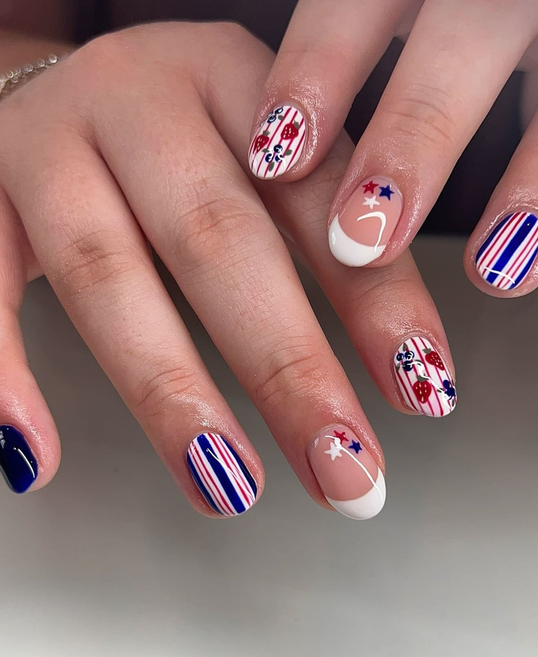15 Trendy Baseball Nail Ideas
