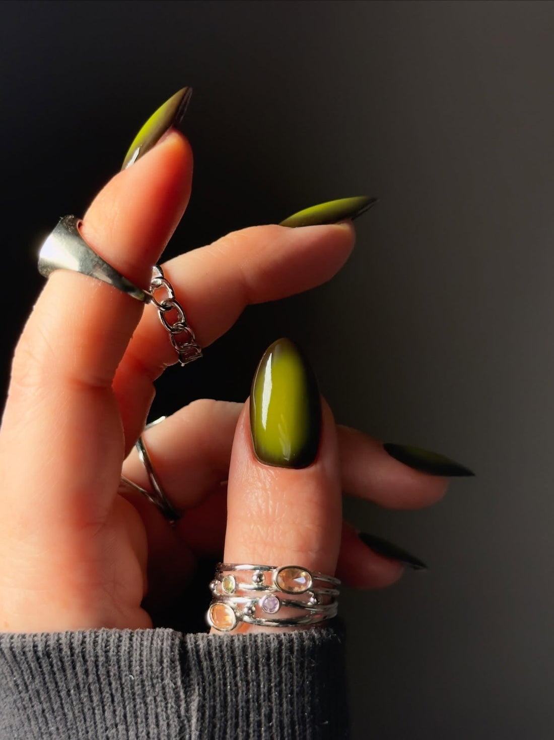 15 Simple Green Nail Ideas 2026