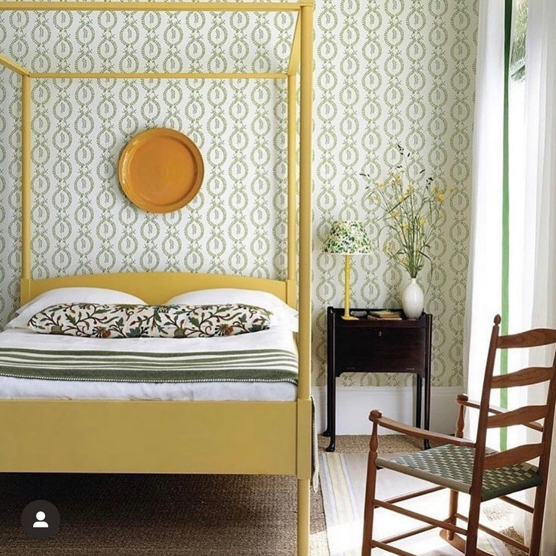 15 Modern Yellow Bedroom Ideas for 2026