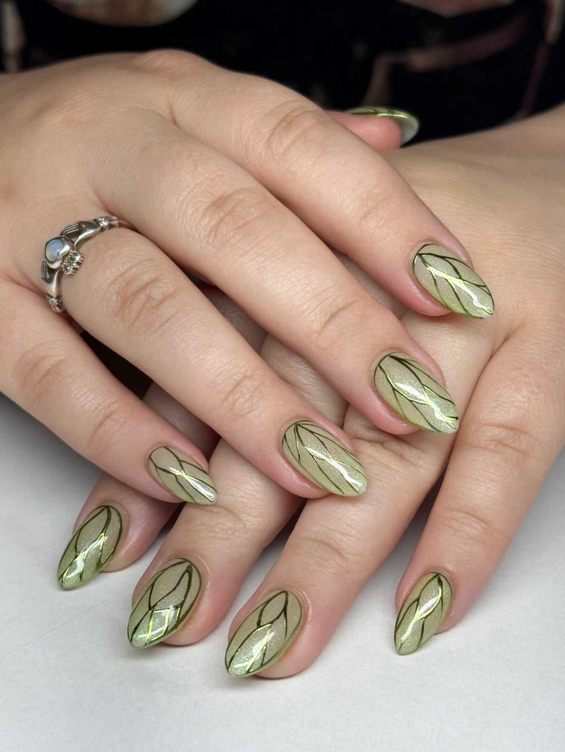 15 Must-See Nature Nails for 2026