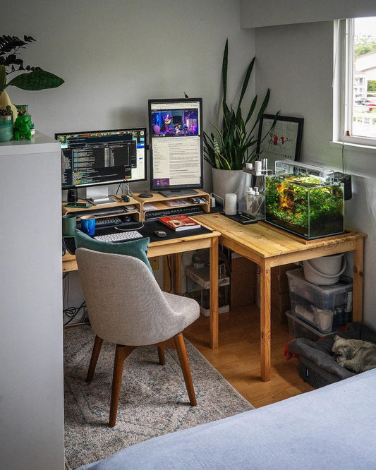 15 Tiny Office Space Ideas for a Productive Home Setup ⚙️