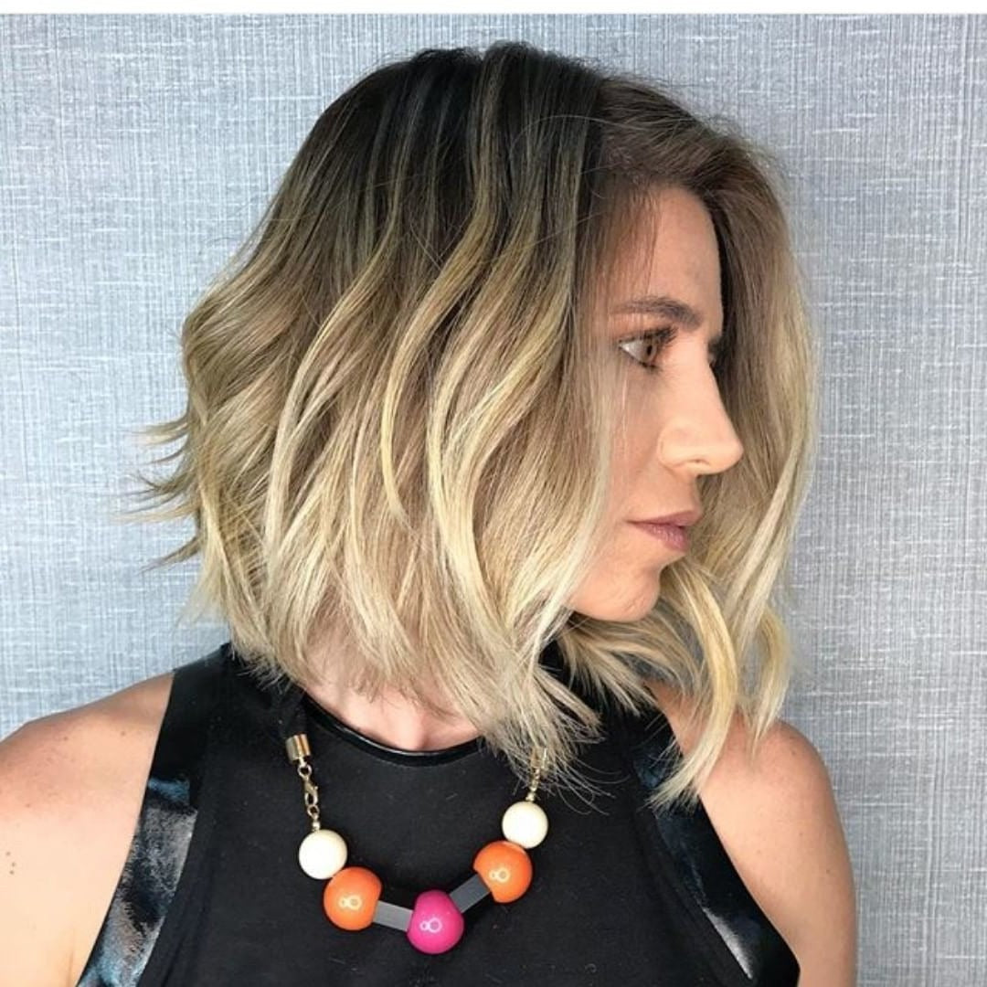 15 Best Short Wavy Hairstyles for 2026