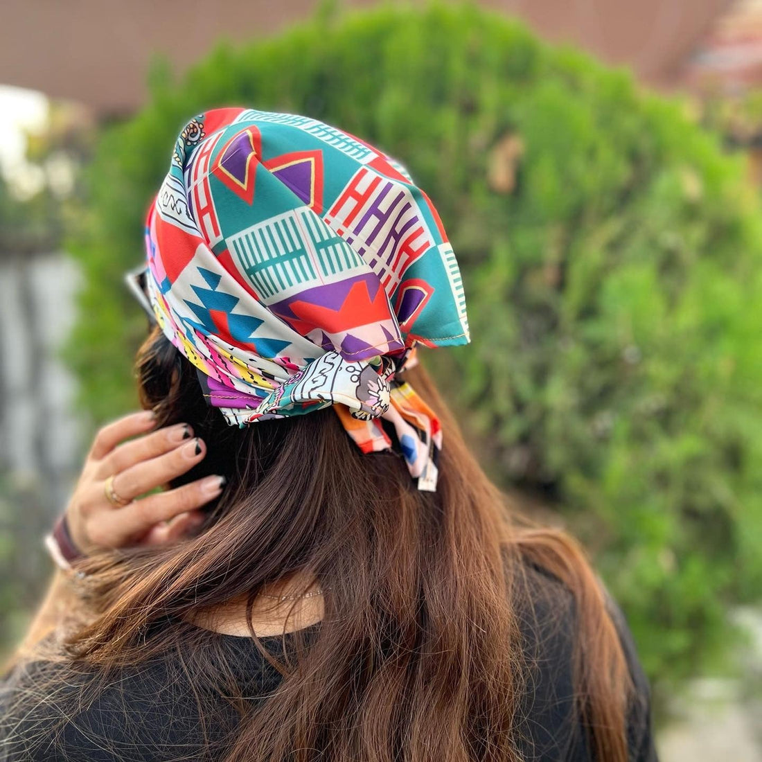 15 Stunning Bandana Hairstyles You Need to Try 2026
