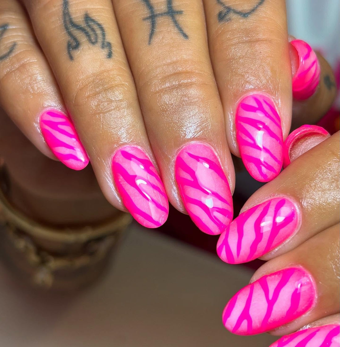 15 Neon Pink Nail Ideas Worth Trying 2026