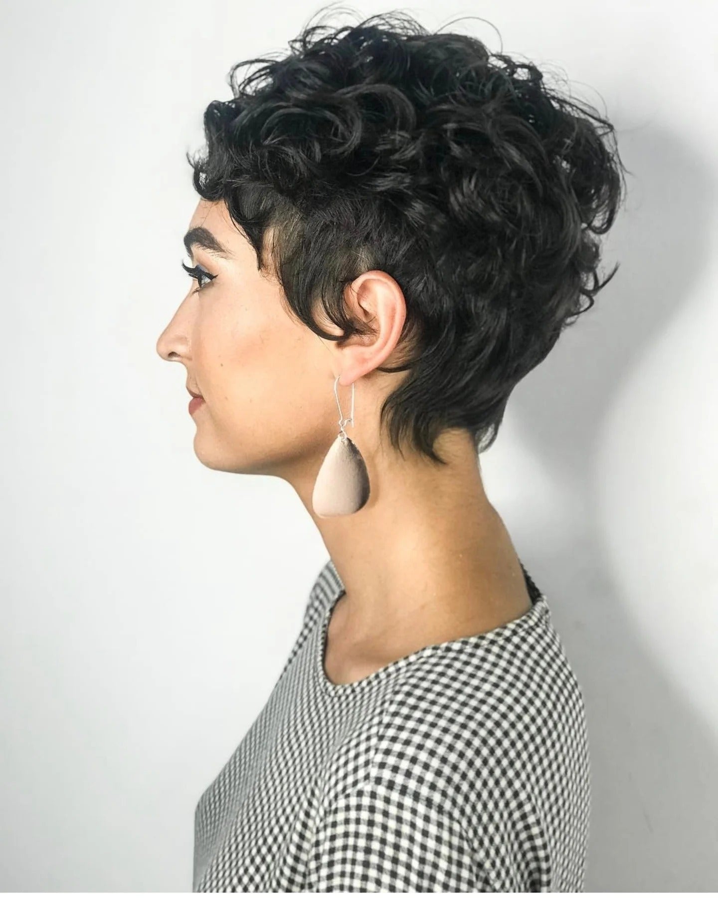 Girl Extrem Short Tapered Haircut Girl Extrem Short Tapered Haircut