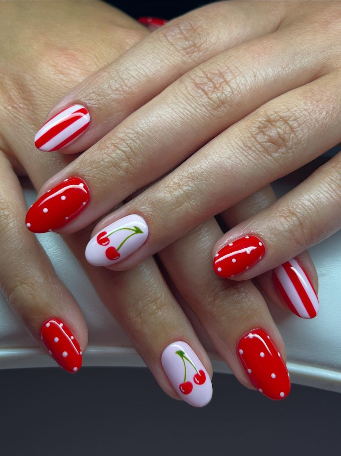 15 Best Short Red Nail Ideas 2026