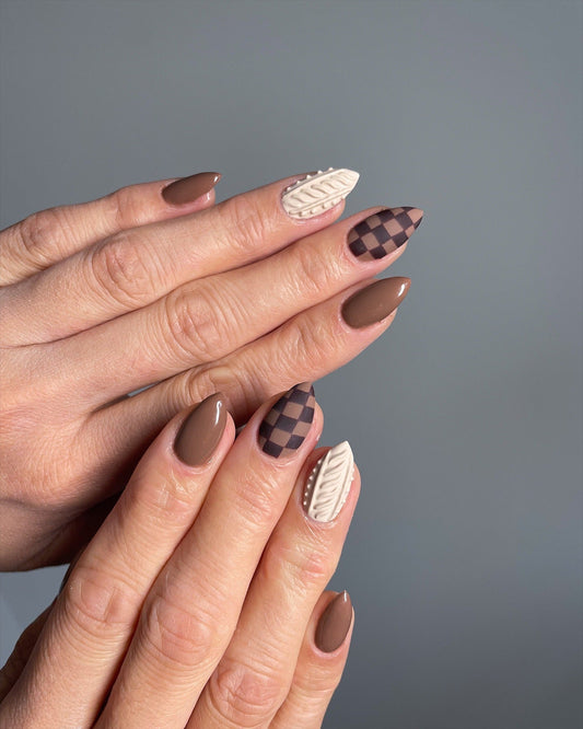 15 Best Thanksgiving Nail Ideas 2026