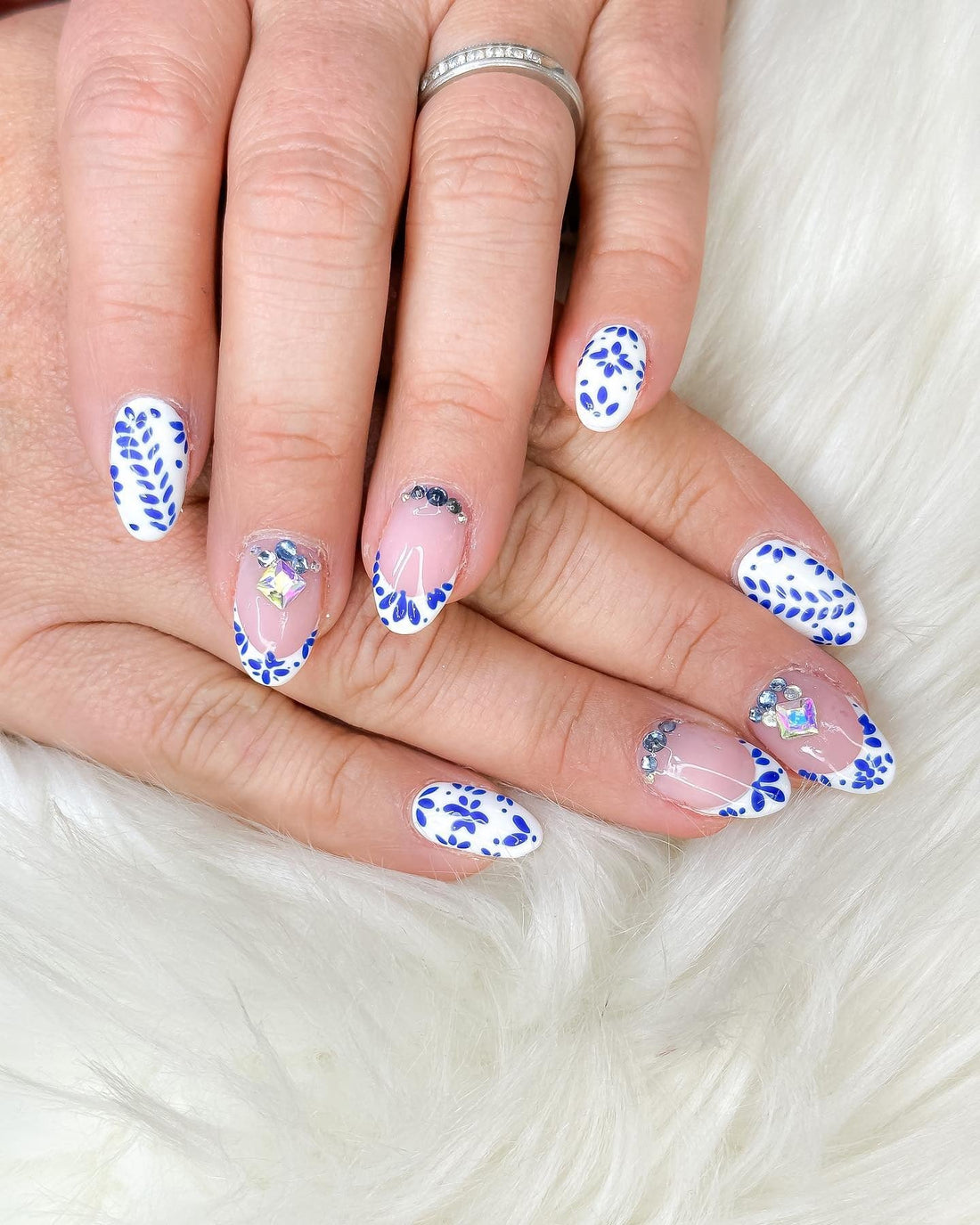 15 Dreamy Vacation Nail Ideas 2026