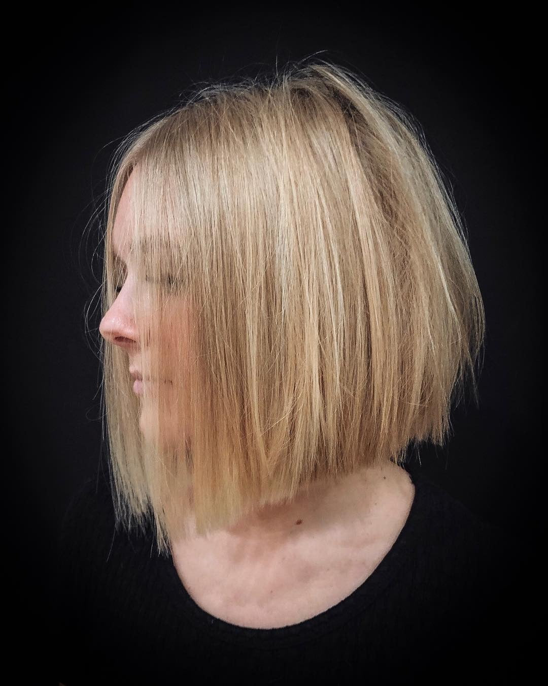 15 Timeless Blunt Bob Hairstyles with a Fresh Edge