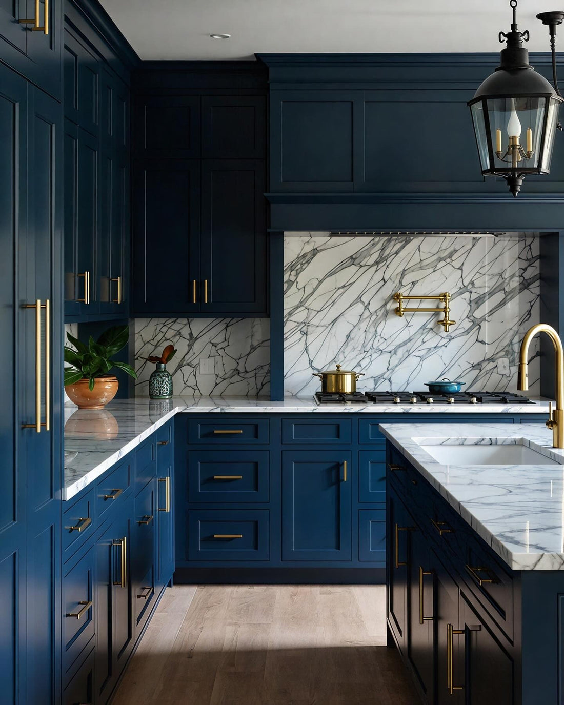 15 Fresh Navy Blue Kitchen Ideas 2026
