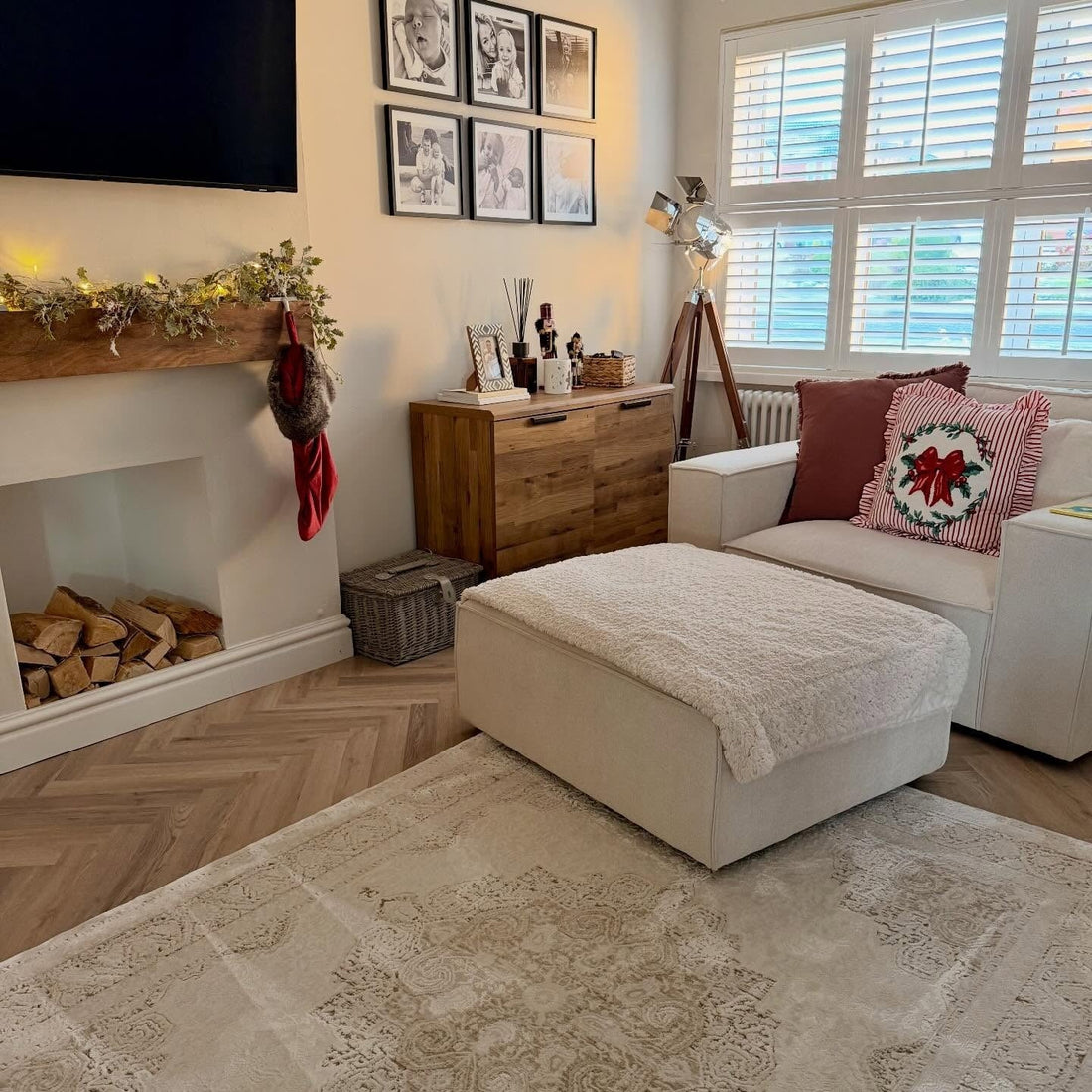 15 Modern Small White Living Room Ideas Made Easy for 2026