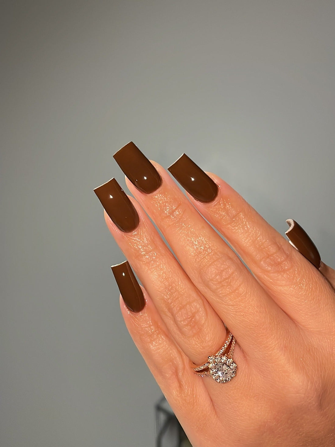 15 Glossy Short Brown Nail Ideas 2026
