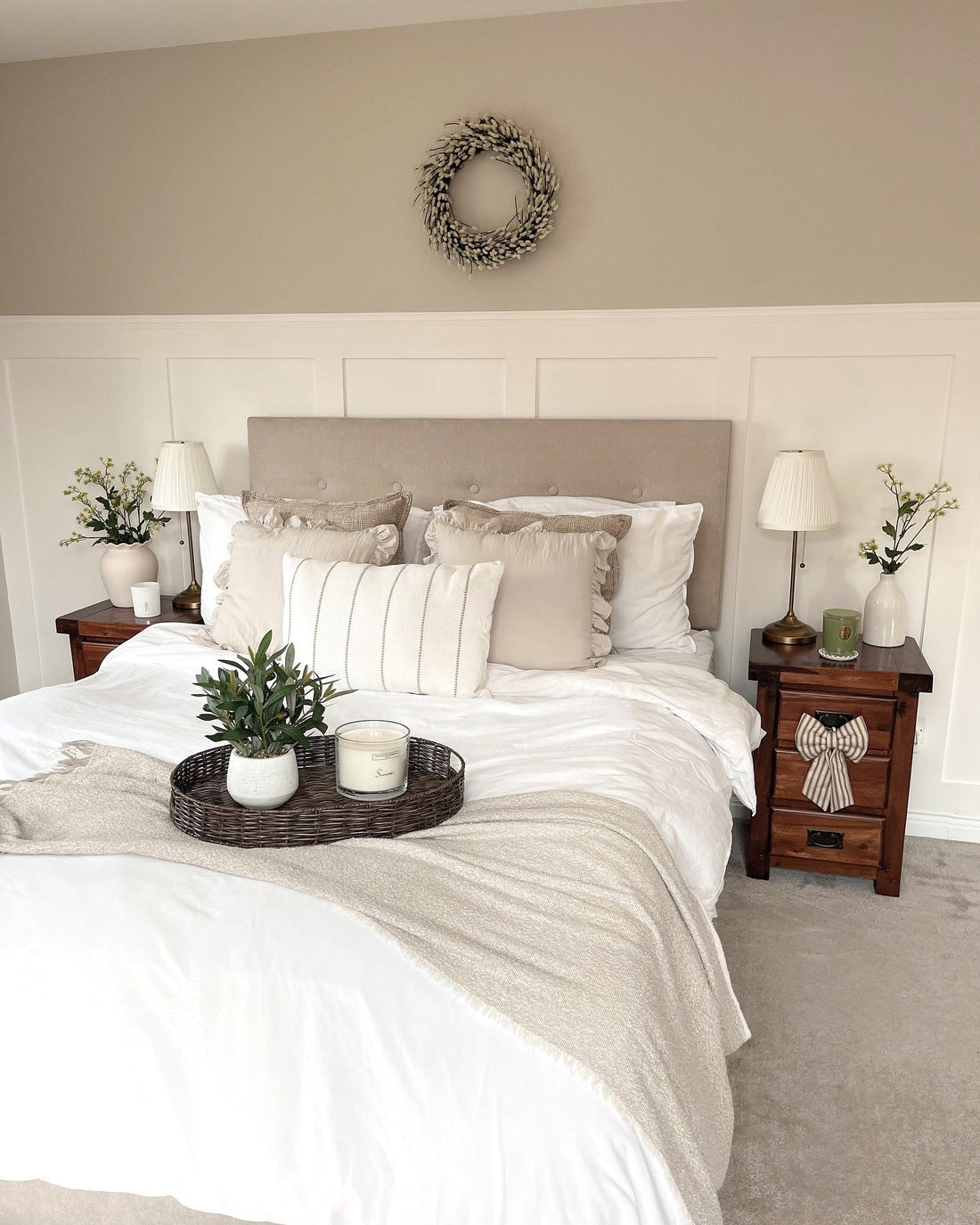 15 Gray and White Bedroom Ideas That Inspire Calm