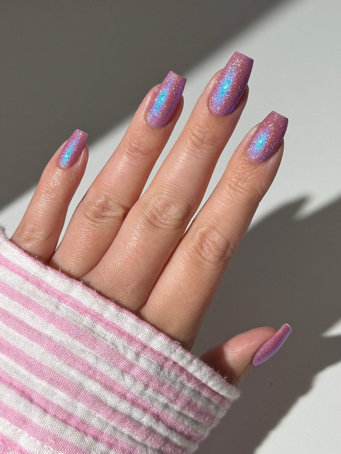 15 Pink Glitter Nail Ideas Perfect for Any Occasion 💫