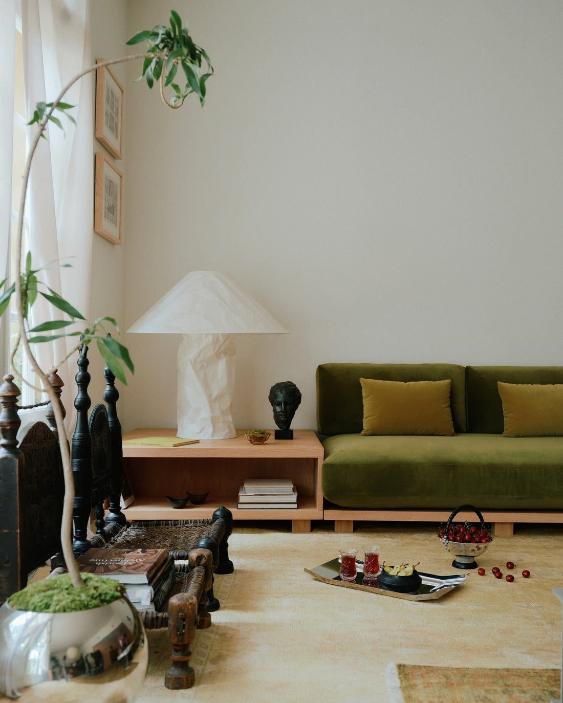 15 Timeless Emerald Green Sofa Living Room Ideas for 2026