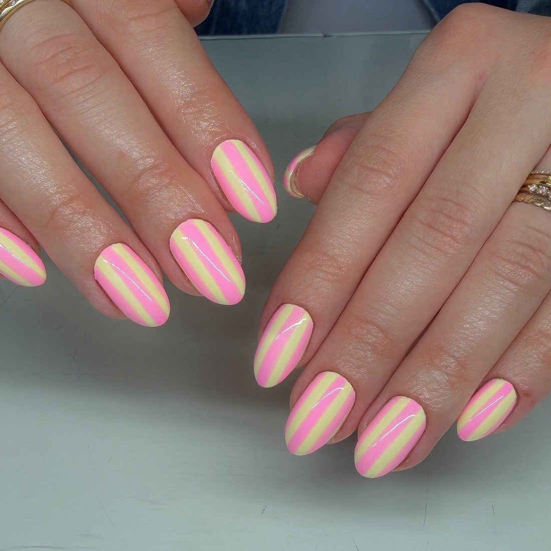 15 Best Holiday Nail Ideas 2026