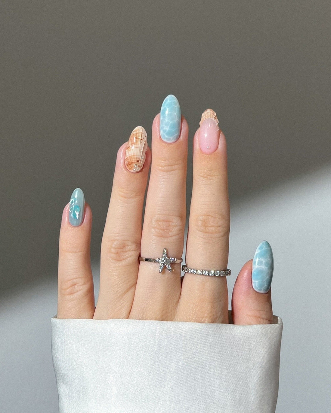 15 Vacation Nail Ideas 2026 for Beach Trips