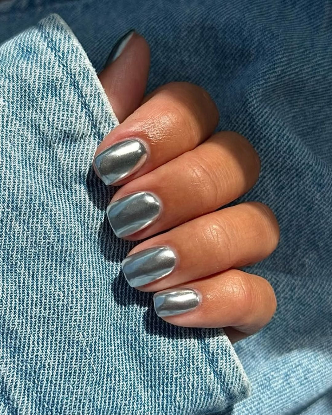 15 Stunning Chrome Nail Ideas 2026