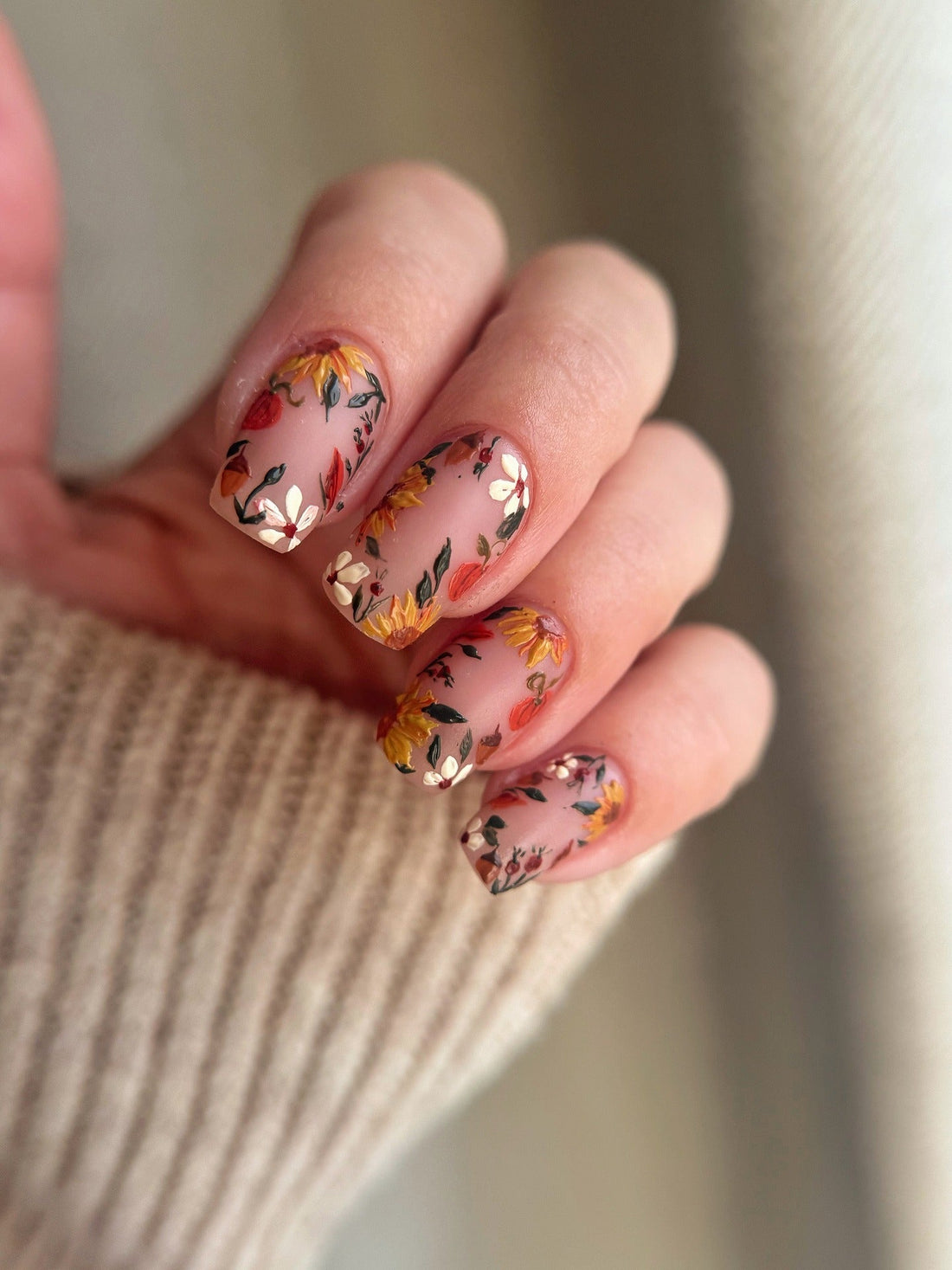 15 Must-Try Fall Nail Ideas 2026