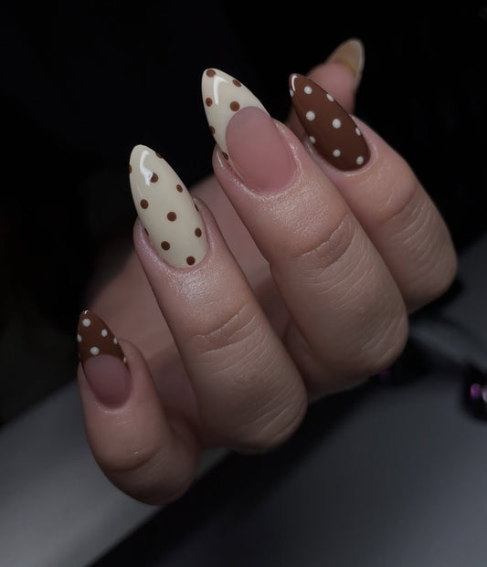 15 Trending Rounded Nail Ideas 2026