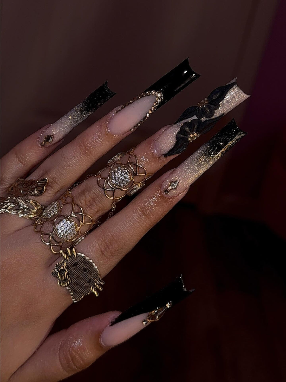 15 Gorgeous Black Glitter Nail Ideas to Elevate Your Style ✨