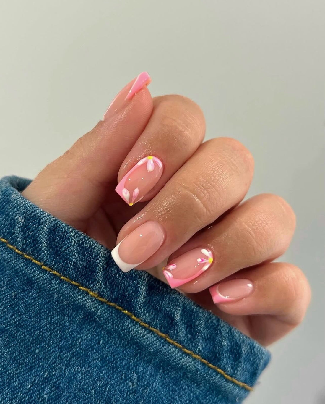 15 Trendy Fuchsia Nail Ideas 2026
