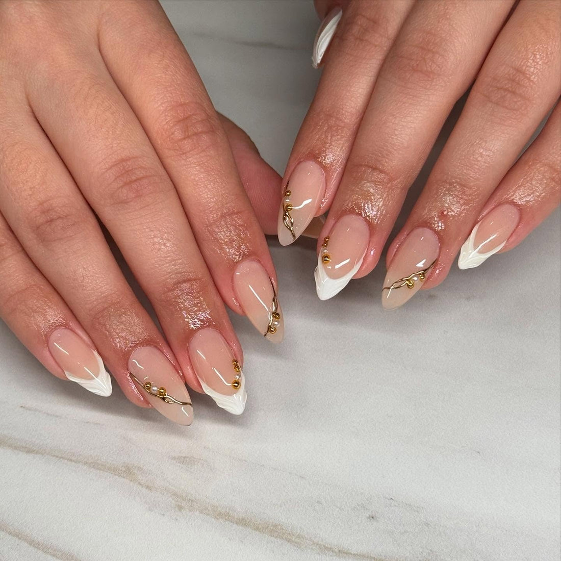 15 Fresh White Almond Nail Ideas 2026