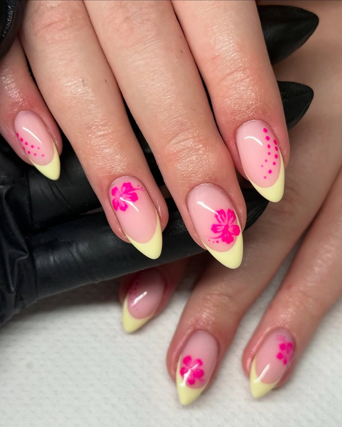 15 Eye-Catching Pink Flower Nail Ideas for 2025