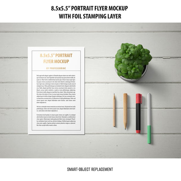 Free 5.5X8.5'' Portrait Flyer Mockup Psd