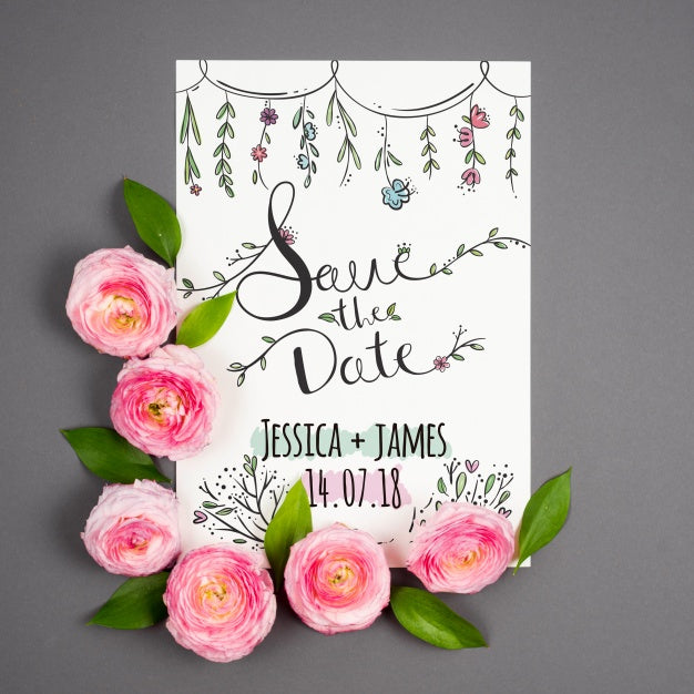 Free Beautiful Card Mockup With Roses Psd