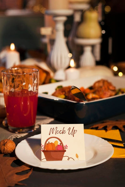 Free Beautiful Thanksgiving Concept Mock-Up Psd
