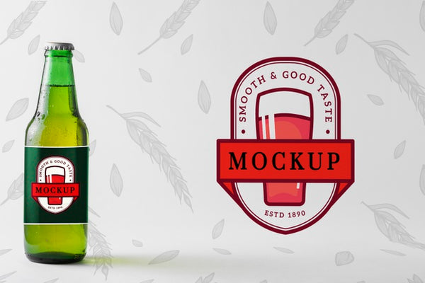 Free Beer Bottle With Mock-Up Packaging Psd