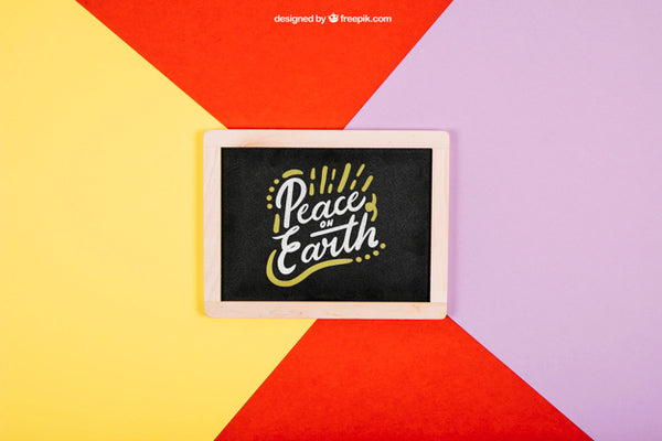 Free Birthday Mockup With Slate On Colorful Background Psd