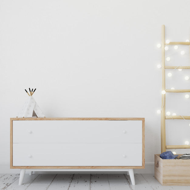 Free Blank White Frame Mockup On Wooden Table Psd