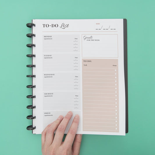 Free Brochure Concept Mock-Up Psd