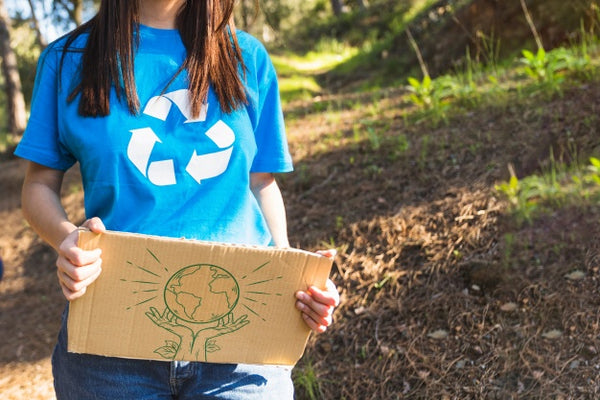 Free Cardboard Mockup With Eco And Volunteer Concept Psd