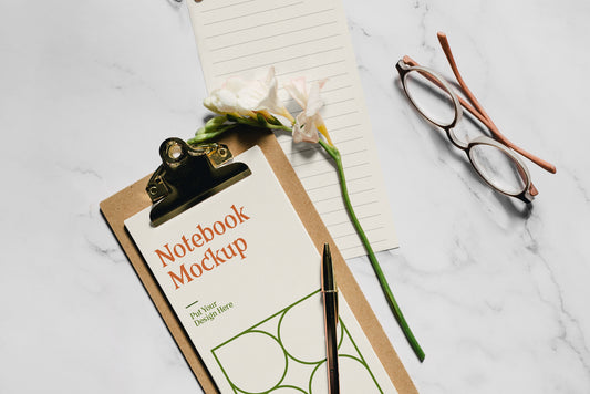 Free Cards With Flower Psd Mockup